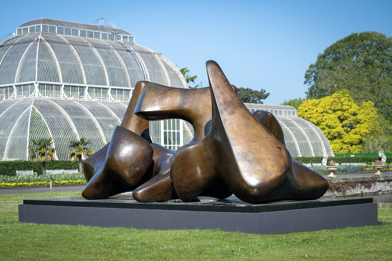 Henry Moore: Monumental Nature – London Exhibition 2026