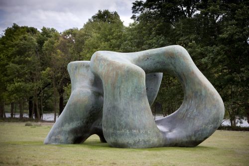 Henry Moore: Large Two Forms 1969