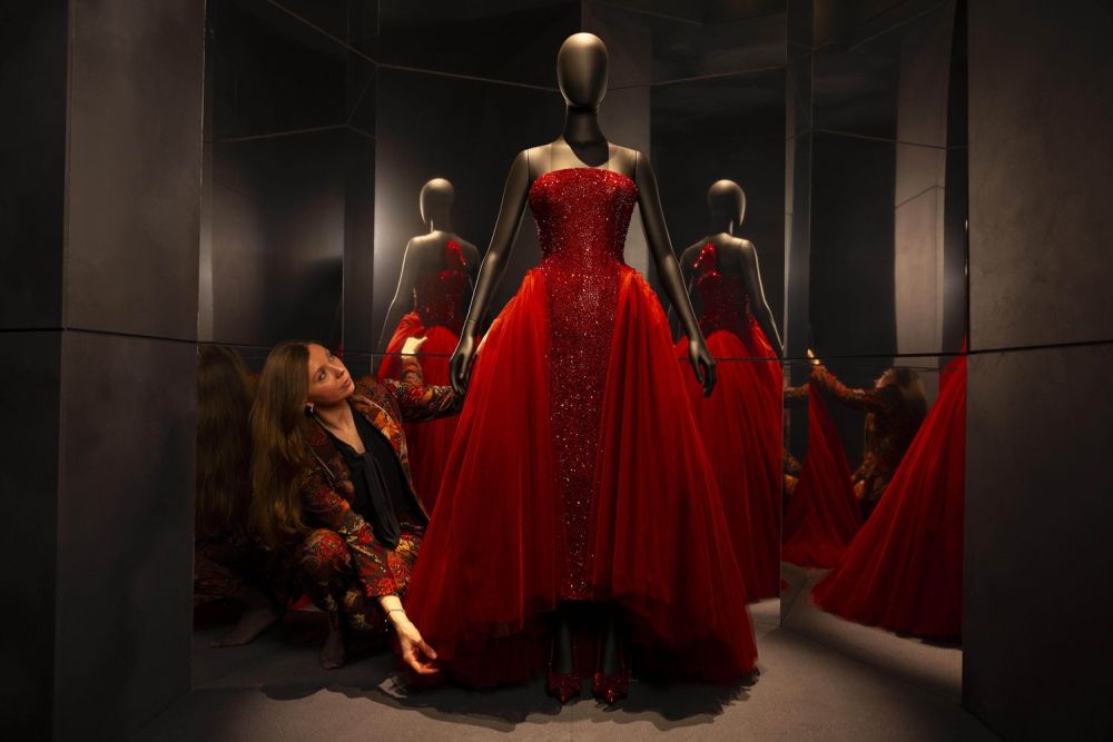 Behind the scenes of Schiaparelli: Fashion Becomes Art at V&A London