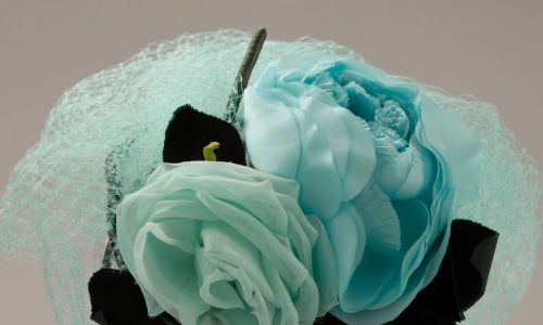 Queen Elizabeth II: Her Life in Style – London Exhibition Guide 2026