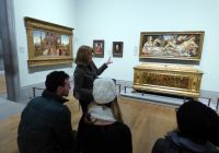 Expert guide leading a private tour inside the National Gallery galleries