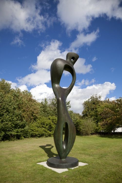 Henry Moore: Large Interior Form